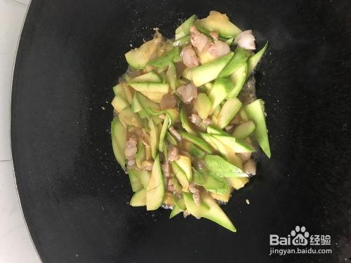 野生小瓜怎样吃,野生小瓜的多样食法探索