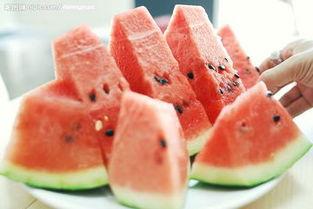 大晚上的吃瓜,揭秘娱乐圈那些不为人知的幕后故事