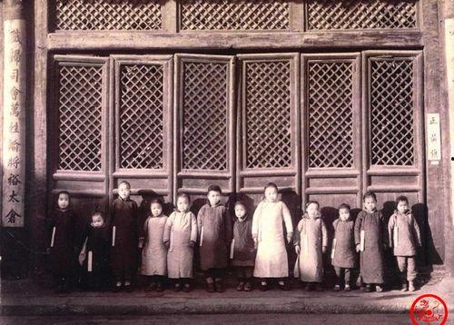 皇宫选秀现场吃瓜