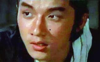 成龙吃新鲜的瓜,新鲜瓜果成美食盛宴